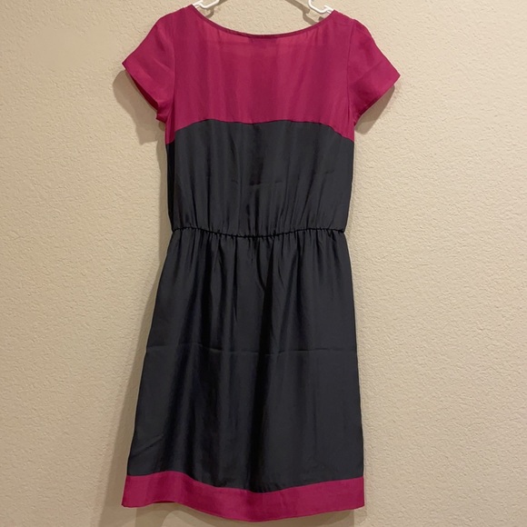 NWOT - gray pink dress with pockets and with bra and slip strap snap holder sz 4 - Picture 2 of 9